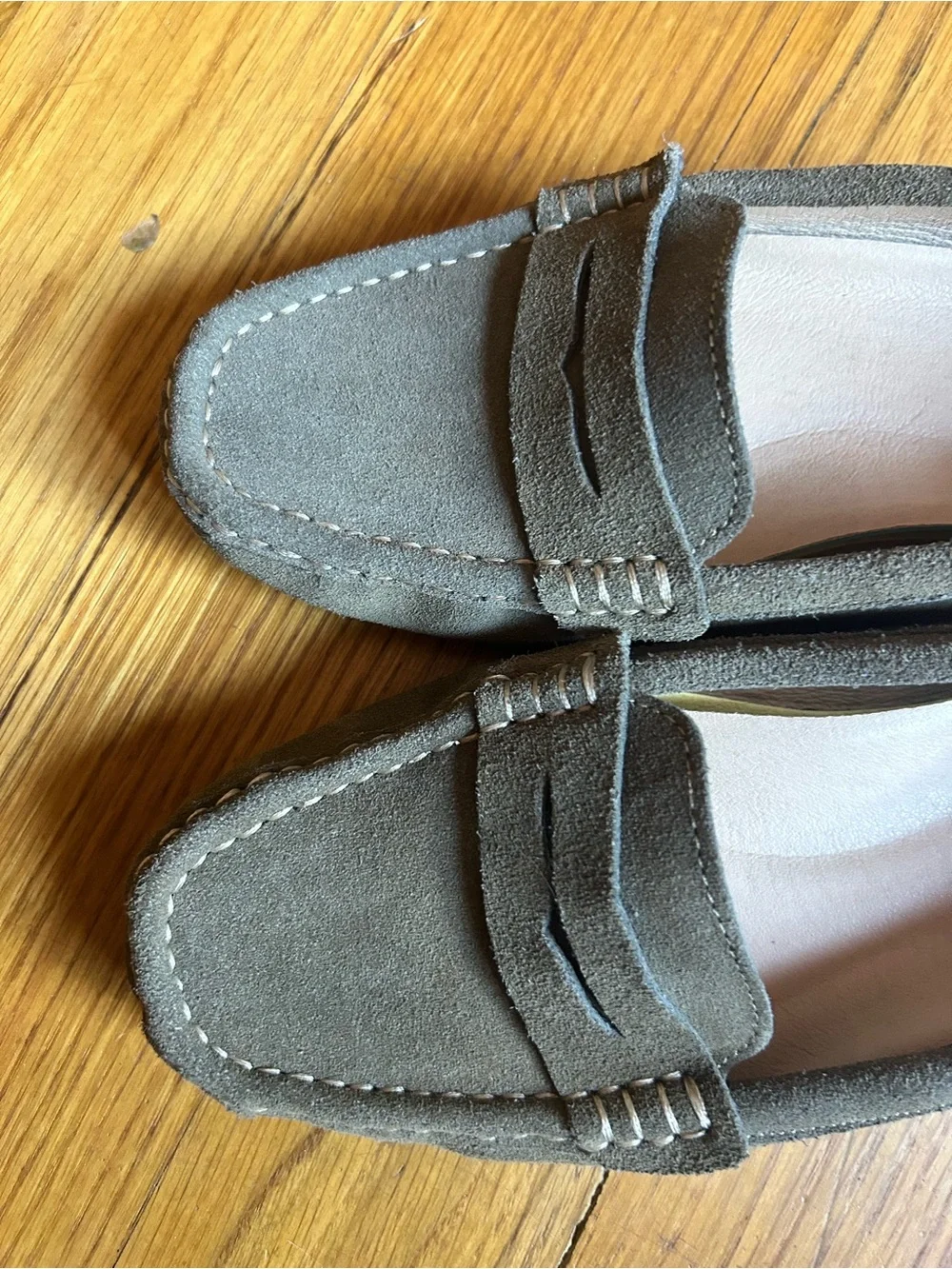 V.J. Classic Handsewn Suede Leather Driving Loafers Dark Olive Tone sz 7.5